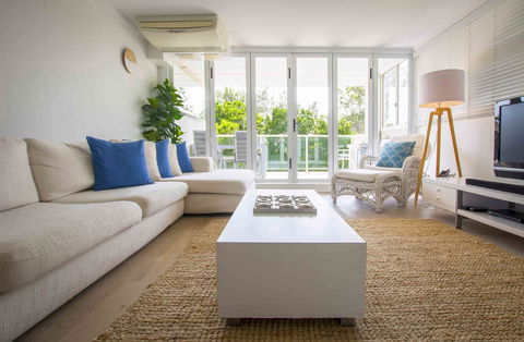 84 The Spit Holiday Apartments - C Tourism 18