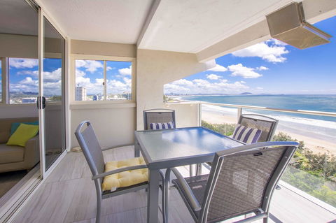 84 The Spit Holiday Apartments - C Tourism 24