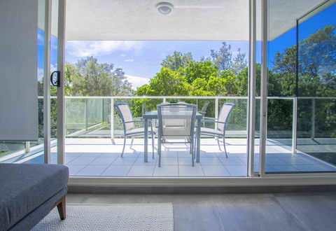 84 The Spit Holiday Apartments - C Tourism 12