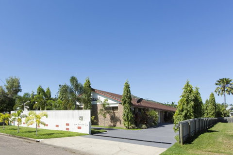 Marcol Place Holiday Apartments - C Tourism 0