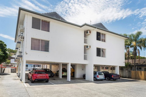 Sunshine Beach Resort - C Tourism 13