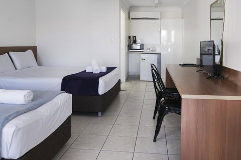 Sunshine Beach Resort - C Tourism 9