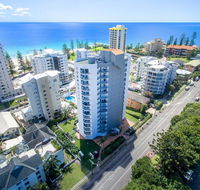 Rainbow Commodore Apartments - C Tourism