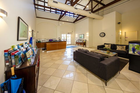 Jack And Newell Holiday Apartments - C Tourism 18