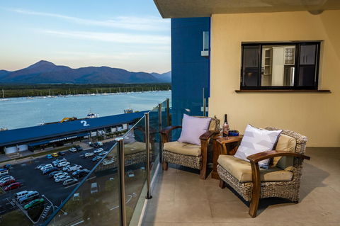 Jack And Newell Holiday Apartments - C Tourism 43