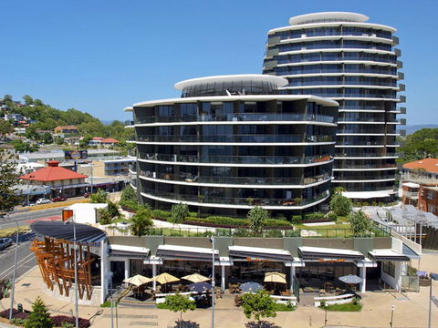 Ambience On Burleigh Beach - C Tourism 6