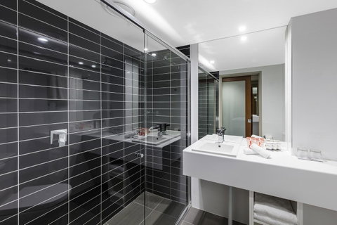 Hotel Grand Chancellor Brisbane - C Tourism 1