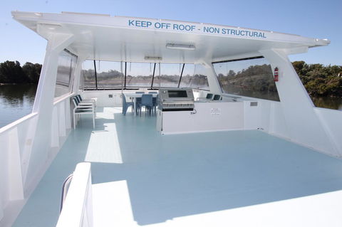 Coomera Houseboats - C Tourism 13