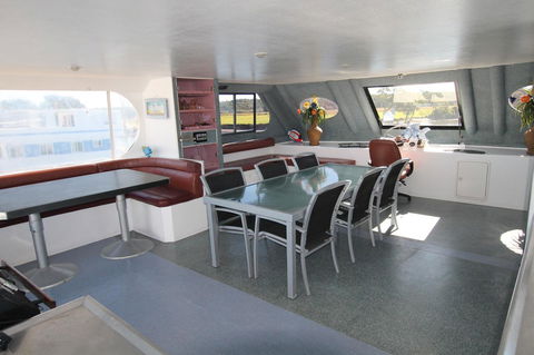 Coomera Houseboats - C Tourism 20
