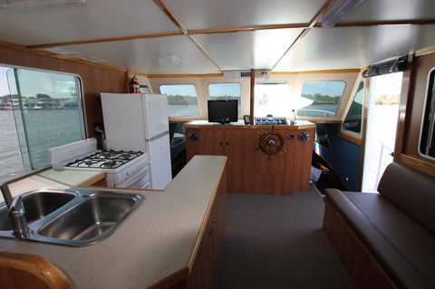 Coomera Houseboats - C Tourism 1