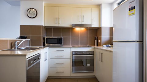 Swell Resort Burleigh Heads - C Tourism 7