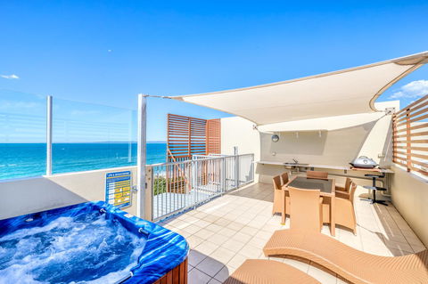 On The Beach Resort Bribie Island - C Tourism 1