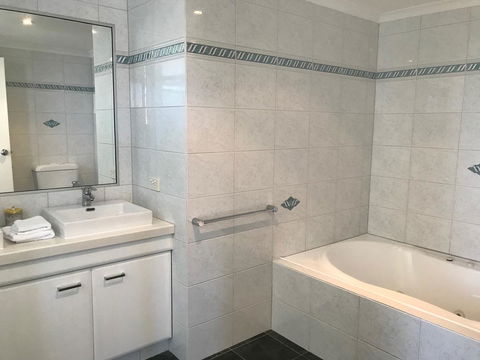 Rainbow Bay Resort Holiday Apartments - C Tourism 5