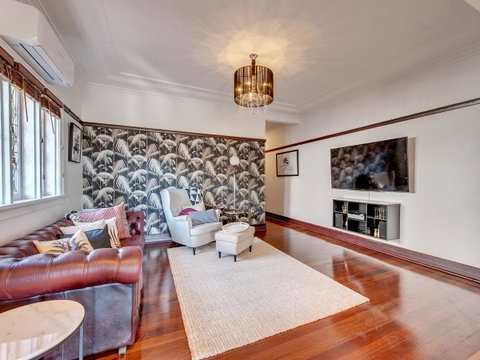 Anville Court - C Tourism 3