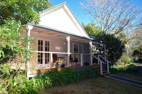 Curtis Falls Cottage - C Tourism 0