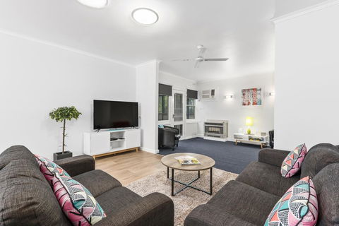 Wattle Grove Villa - C Tourism 3