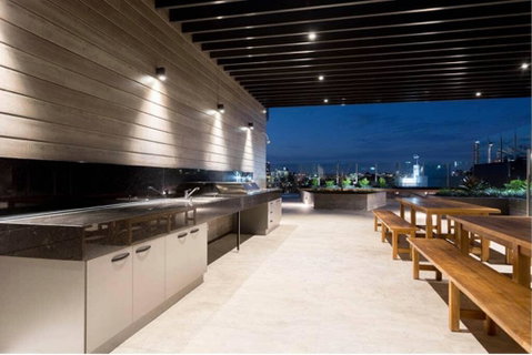 West End Executive Suite, On The Brisbane River. - C Tourism 3