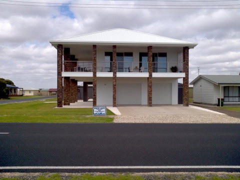White Caps B&B Apartment - C Tourism 0