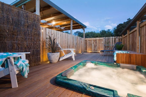 Whitewood Cottage - Secluded Spa - C Tourism 0