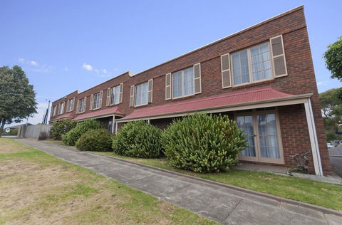 William Dutton Motel - C Tourism 1