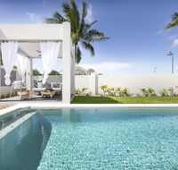 WINDFALL IN PALM COVE - C Tourism