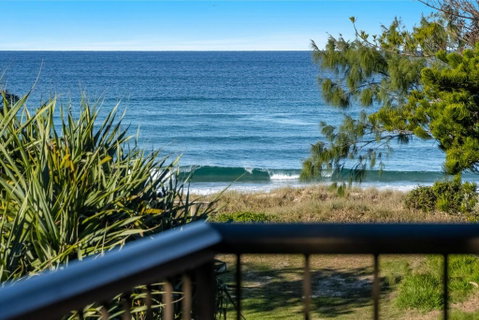 Wintersview 3 - Lennox Head - C Tourism 1