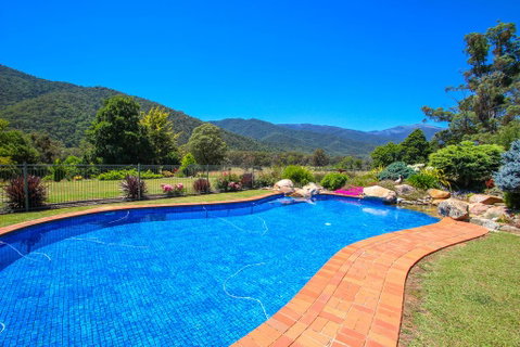 Wombat Hollow - C Tourism 2