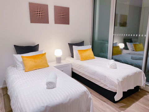 Xu's Residence@888 Collins St - C Tourism 3