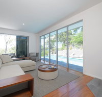 YARINGA - Retreat Style Accomodation with Swimming Pool - C Tourism