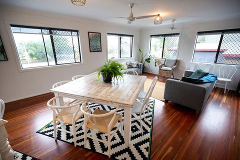 Yeppoon Beachhouse - C Tourism 2