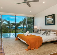 Your Luxury Escape - Kiah 11 Beach House Ocean views - C Tourism