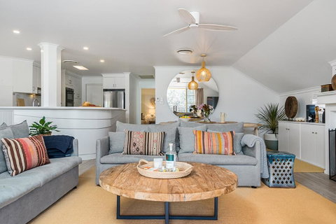 Your Luxury Escape - Sabera - Byron Bay - C Tourism 1