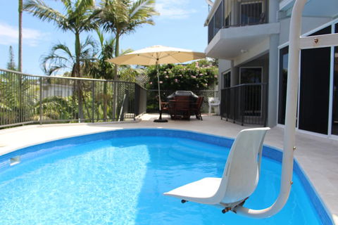 Zaffiro Beach House - C Tourism 1
