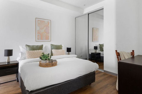A Chic 2BR Apt Near Melbourne Uni FREE Parking - C Tourism 3