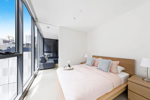 A Chic Apt With A Large Balcony Next To Grand Prix - C Tourism 0