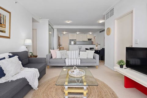 A Comfy 2BR Apt For 7 Next To Darling Harbour - C Tourism 1