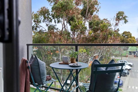 A Cozy & Modern Apt Near To Flemington Races - C Tourism 2