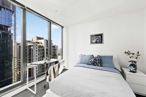 A Stylish 2BR Apt Next To Southern Cross With City Views - C Tourism 0