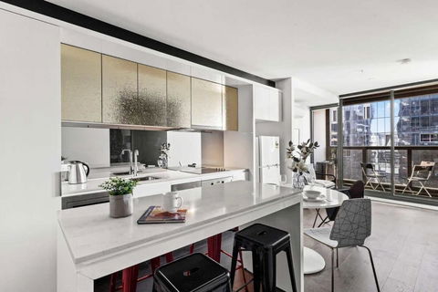 A Stylish 2BR Apt Next To Southern Cross With City Views - C Tourism 2