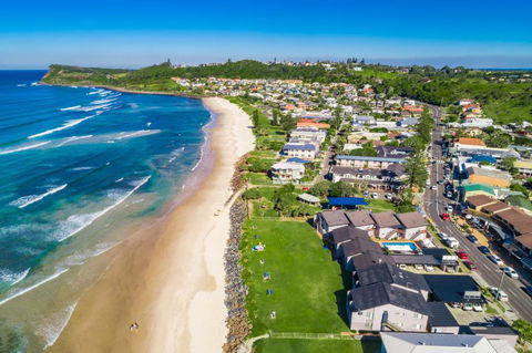 Absolute Beachfront Apartment 9T - C Tourism 1