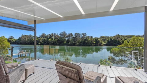 Absolute River Front House - C Tourism 1