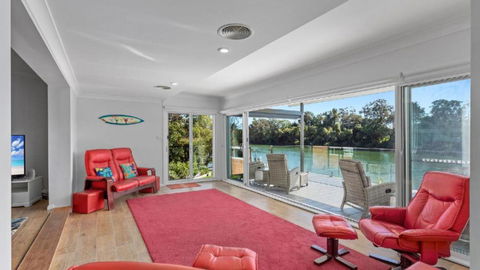 Absolute River Front House - C Tourism 4