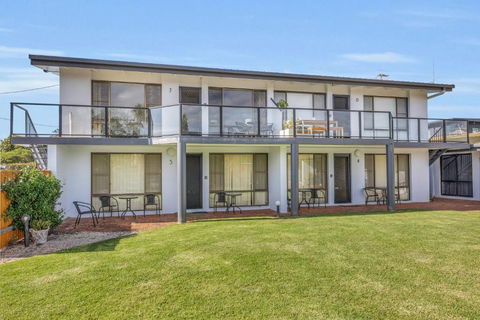 Admirals Lodge - C Tourism 4