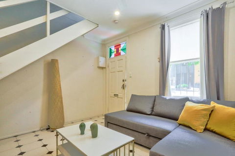Affordable 3 Bedroom House Darlinghurst With 2 E-Bikes Included - C Tourism 2