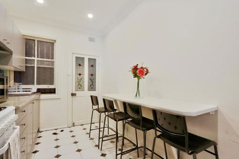 Affordable 3 Bedroom House Darlinghurst With 2 E-Bikes Included - C Tourism 3