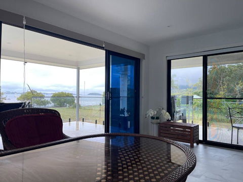 ABSOLUTE BEACHFRONT Port Stephens - Pindimar Beach House - C Tourism 1
