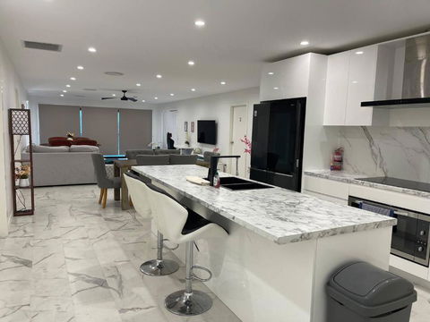 ABSOLUTE BEACHFRONT Port Stephens - Pindimar Beach House - C Tourism 2