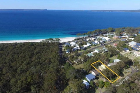 All Decked Out At Hyams Beach By Experience Jervis - C Tourism 0