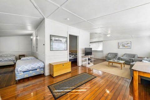 Almare 7 Gowing Street - C Tourism 3