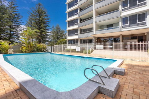 Ambassador Beachfront Apartments - Hosted By Burleigh Letting - C Tourism 1